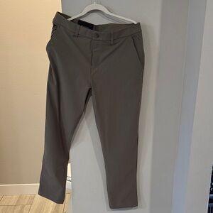 Men's Lululemon Classic-Fit Trouser